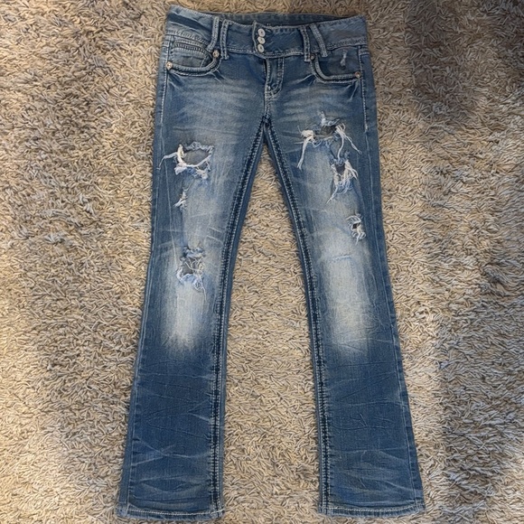 Amethyst Jeans Distressed Boot Cut in Faded Blue - Picture 1 of 8